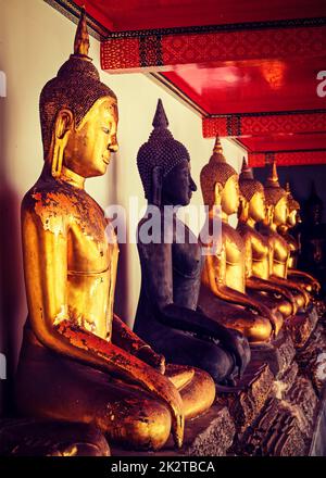 Statues de Bouddha assis, en Thaïlande Banque D'Images