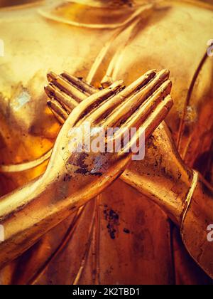 Statue de Bouddha mains close up Banque D'Images