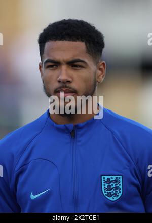 Pescara, Italie, 21st septembre 2022. Levi Colwill d'Angleterre lors de la file d'attente avant de commencer le match international amical au Stadio Adriatico, Pescara. Crédit photo à lire: Jonathan Moscrop / Sportimage crédit: Sportimage / Alay Live News Banque D'Images