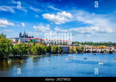 Vue sur la Vltava et Gradchany, Prague Banque D'Images