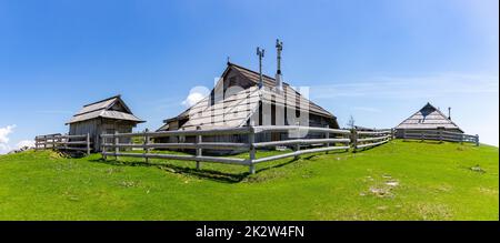 Velika Planina - Grand plateau de pré - logements pour les Herder Banque D'Images