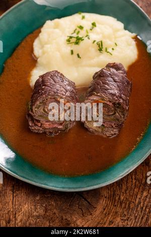 roulés de viande avec purée de pommes de terre Banque D'Images