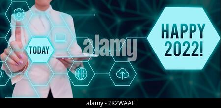Légende conceptuelle Happy 2022. Approche d'entreprise heure ou jour où une nouvelle année civile commence à partir de maintenant Lady en costume tenant le stylo symbolisant les succès de travail d'équipe. Banque D'Images