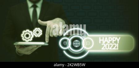 Légende conceptuelle Happy 2022. Approche d'entreprise heure ou jour où une nouvelle année civile commence à partir de maintenant Lady en costume tenant le stylo symbolisant les succès de travail d'équipe. Banque D'Images