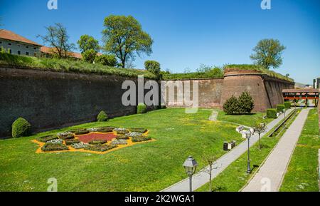 Le mur de fortification de la Citadelle d'Alba Carolina, Alba Iulia, Transylvanie, Roumanie Banque D'Images