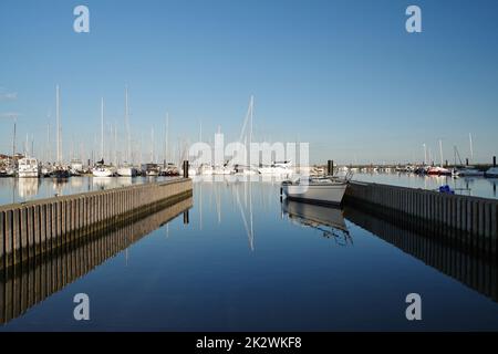 Evening Mood, Marina WeiÃŸe Wiek, station balnéaire Baltique Boltenhagen, Bay of Wismar, Nordwestmecklenburg, Mecklenburg-Vorpommern, Allemagne Banque D'Images