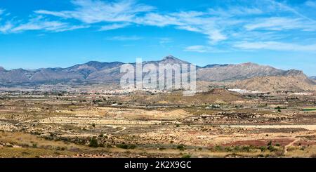 Paysage de la Sierra del CID près d'Alicante montagnes Alaquant panorama en Espagne Banque D'Images