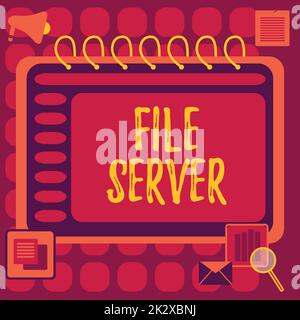 Légende de texte présentant le serveur de fichiers. Mot pour appareil qui contrôle l'accès aux données stockées séparément Blank Open Spiral Notebook avec Une calculatrice et Un stylo sur la table. Banque D'Images