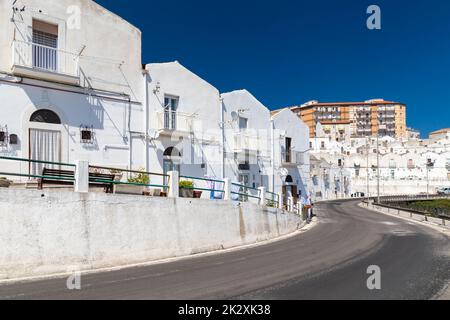 Vieille ville de Monte Sant Angelo, Puglia, Italie Banque D'Images