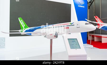 30 août 2019, région de Moscou, Russie. Maquette de l'avion de transport moyen-courrier à corps étroit chinois Comac C919. Banque D'Images