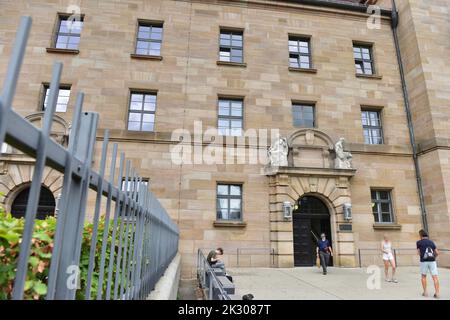 Mémoire des procès de Nuremberg, les premiers procès criminels devant un tribunal militaire international ont eu lieu ici dans la salle de jury 600 Banque D'Images