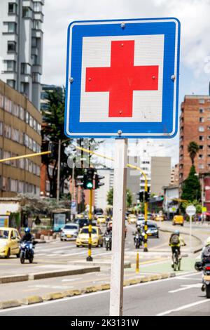 Bogota Colombie, Chapinero Norte Avenida Carrera 7, informations sur les panneaux de signalisation routière d'urgence médicale scène de rue rouge, Colombiens colombiens Banque D'Images