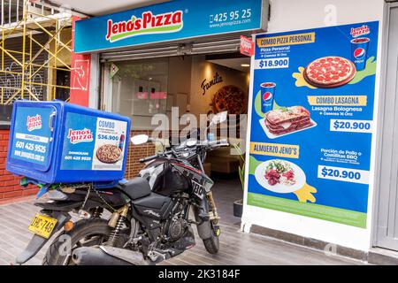 Bogota Colombie, Chapinero Norte Carrera 11, restaurants restaurants dîner manger dehors café décontracté cafés bistros nourriture, Jeno's Pizza pizzeria S Banque D'Images