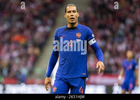 Varsovie, Pologne. 22nd septembre 2022. Virgile van Dijk, des pays-Bas, vu lors de la Ligue des Nations de l'UEFA, Ligue A, match du Groupe 4 entre la Pologne et les pays-Bas au stade PGE National. Score final; Pologne 0:2 pays-Bas. Crédit : SOPA Images Limited/Alamy Live News Banque D'Images