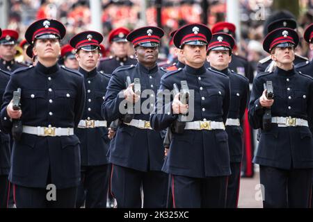 Grand Elizabeth II procession funéraire à Londres, 22 septembre 2022, Angleterre, Royaume-Uni Banque D'Images