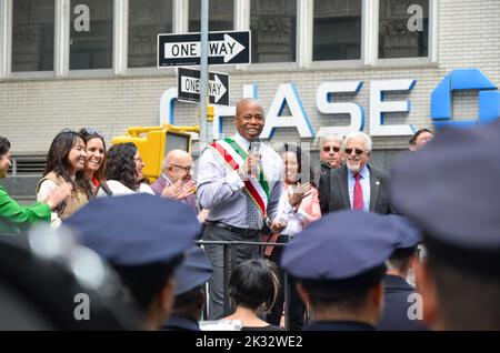 La parade annuelle de la fête perse le long de Madison Avenue à New York Banque D'Images