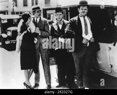 Stan Laurel et Oliver Hardy dans la scène de film 'Liberty' 1929 Banque D'Images