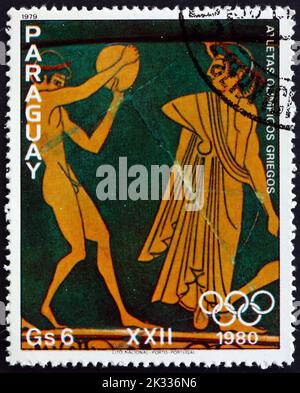 PARAGUAY - VERS 1979: Un timbre imprimé au Paraguay montre le discus, peinture sur vase grec, vers 1979 Banque D'Images