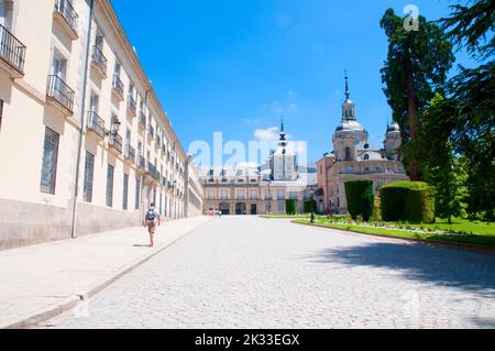 Palais et Collégiale. La Granja de San Ildefonso, province de Ségovie, Castilla Leon, Espagne. Banque D'Images