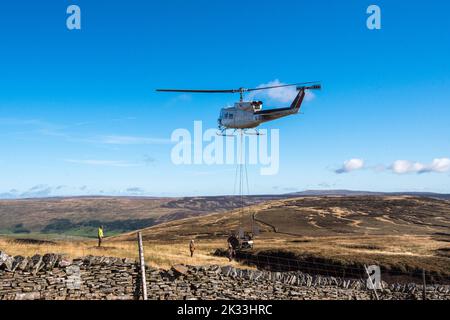 Heli-Lift Services hélicoptère G-BIGB impliqué dans des travaux de restauration de tourbières à Fountains est tombé dans le parc national de Yorkshire Dales 23rd septembre 2022 Banque D'Images