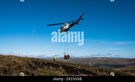 Heli-Lift Services hélicoptère G-BIGB impliqué dans des travaux de restauration de tourbières à Fountains est tombé dans le parc national de Yorkshire Dales 23rd septembre 2022 Banque D'Images