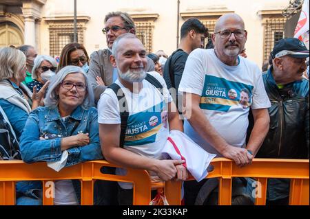 Rome, Italie 23/09/2022: M5S clôture de la campagne électorale pour l'élection générale italienne. Piazza SS Apostoli. © Andrea Sabbadini Banque D'Images