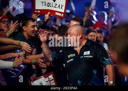 Roi de Mervyn anglais photographié au deuxième jour de l'Open des fléchettes belges, un tournoi dans le Tour européen qui a lieu de 23 septembre à 25 septembre à Wieze, samedi 24 septembre 2022. PHOTO DE BELGA JEF MATTSEE Banque D'Images