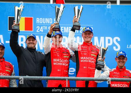 Podium: 44 BOULEAU Gustav (dnk), MOLLER Jens (dnk), GBM Motorsport, Honda NSX GT3, lors de la ronde 5th de la coupe Michelin le Mans 2022 sur le circuit de Spa-Francorchamps de 23 septembre à 25, à Francorchamps, Belgique - photo Florent Gooden / DPPI Banque D'Images