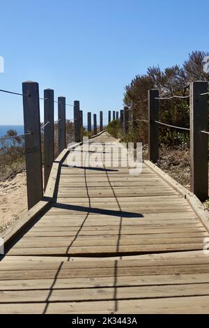 Chemin de promenade le long des falaises au-dessus de Malibu Banque D'Images