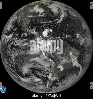 Océan Atlantique. 24th septembre 2022. Les autorités des Caraïbes et de la Floride avertissent les résidents de se préparer à l'arrivée de la tempête tropicale Ian, une tempête de plus en plus forte qui devrait se transformer en ouragan au cours du week-end. Le système météorologique actuellement en train de se terrer au sud-est de la Jamaïque a été déclaré une tempête tropicale vendredi soir et devrait frapper les zones peuplées avec de fortes pluies et des vents forts à partir de dimanche crédit: NOAA/ZUMA Press Wire Service/ZUMAPRESS.com/Alamy Live News Banque D'Images