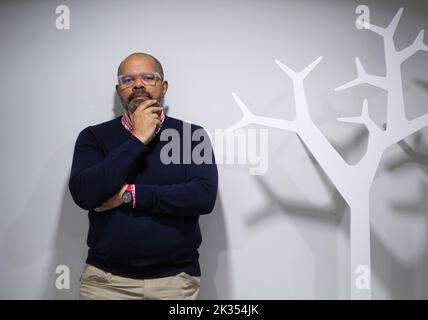 Auteur et poète AMÉRICAIN John Keene, photographié à la Foire du livre de Göteborg, Suède, 24 septembre 2022. Photo: Fredrik Sandberg / TT / code 10080 Banque D'Images