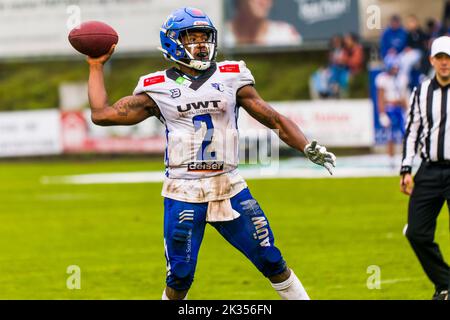 Schwaebisch Hall, Allemagne. 24th septembre 2022. QB # 2 Allen Kenyatte/Allgäu Comets Credit: Frank Baumert/Alay Live News Banque D'Images