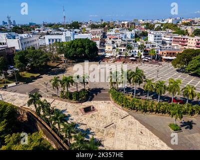 Belle vue aérienne de l'Alcazar Plaza, et de la place espagnole à Saint-Domingue - République Dominicaine Banque D'Images