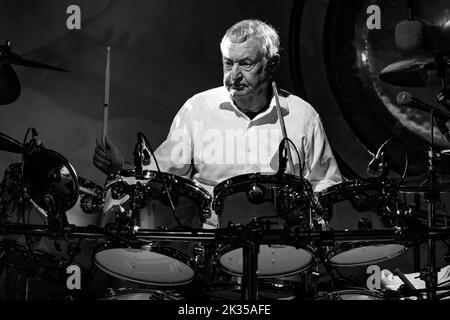 CROYDON, ANGLETERRE : le Saucerful of secrets de Nick Mason se présente au Fairfield Halls à la dernière date de la tournée britannique. Avec: Nick Mason où: Londres, Royaume-Uni quand: 11 mai 2022 crédit: Neil Lupin/WENN Banque D'Images