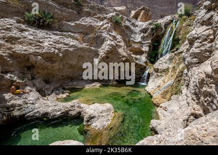 Piscines naturelles sur la gorge de Wadi Tiwi, Oman Banque D'Images