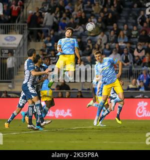 Nathan Harriel Philadelphia Union Defender gagne un titre sur un coup de pied de coin et marque le but gagnant du jeu Banque D'Images