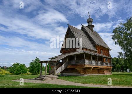 Eglise rurale de Saint Nicolas du village de Glotovo, district de Yuriev-Polsky (1766), Russie Banque D'Images