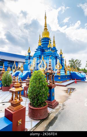 Belle pagode bleue au Temple Wat Rong Suea Ten, également connu sous le nom de Temple bleu. Wat Rong Suea Ten ou le Temple du tigre est situé près de Chiang Rai cit Banque D'Images