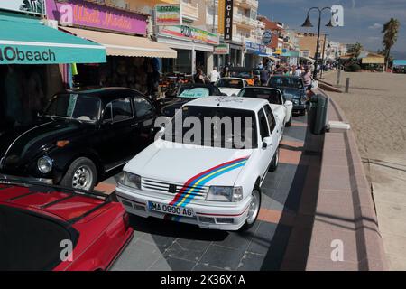 Rencontre voiture classique à Torremolinos, province de Malaga, Espagne. Banque D'Images