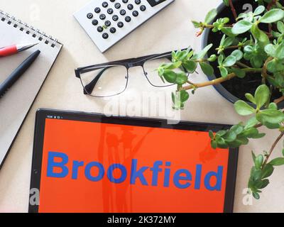 Dans cette illustration, le logo de Brookfield Asset Management Inc. Apparaît sur une tablette. (Photo par Igor Golovniov / SOPA Images/Sipa USA) Banque D'Images