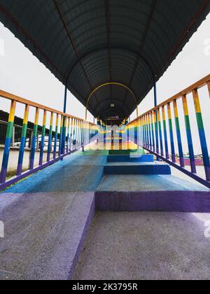 Intérieur du pont Rainbow à Kuala Perlis. Mise au point sélective. Vue à angle bas. Banque D'Images