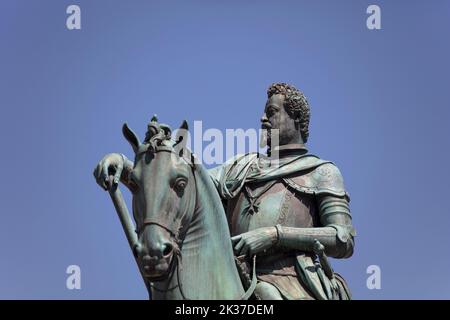 Détail du monument équestre du Grand-Duc Ferdinando i de'Medici sur la Piazza Santissima Annunziata, Florence. Banque D'Images