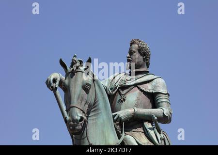 Détail du monument équestre du Grand-Duc Ferdinando i de'Medici sur la Piazza Santissima Annunziata, Florence. Banque D'Images