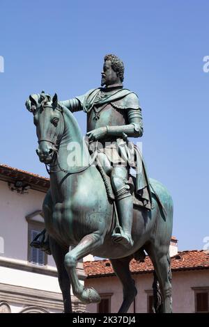 Détail du monument équestre du Grand-Duc Ferdinando i de'Medici sur la Piazza Santissima Annunziata, Florence. Banque D'Images