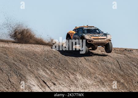 9/25/2022 - Emma Gilmour (NZL) / Tanner Foust (Etats-Unis), NEOM McLaren Extreme E pendant le X-Prix de cuivre Extreme E à Antofagasta, Chili. (Photo de Charly Lopez/Motorsport Images/Sipa USA) Banque D'Images