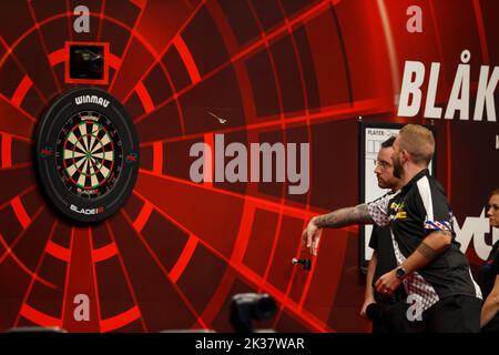 Wieze, Belgique. 25th septembre 2022. Dutch Danny Noppert photographié en action pendant la troisième journée de l'Open des fléchettes belges, dimanche 25 septembre 2022 à Wieze, un tournoi dans le Tour européen qui a lieu de 23 septembre à 25 septembre. BELGA PHOTO JEF MATTSEE crédit: Belga News Agency/Alay Live News Banque D'Images