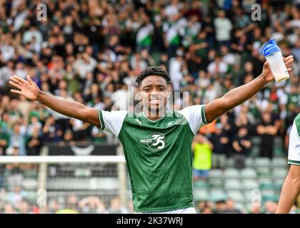 Plymouth Argyle Forward Niall Ennis (11) célèbre une victoire à temps plein pendant le match de la Sky Bet League 1 Plymouth Argyle vs Ipswich Town at Home Park, Plymouth, Royaume-Uni, 25th septembre 2022 (photo de Stanley Kasala/News Images) à Plymouth, Royaume-Uni, le 9/25/2022. (Photo de Stanley Kasala/News Images/Sipa USA) Banque D'Images