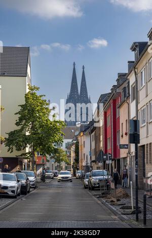 Cathédrale de Cologne les célèbres tours jumelles sont visibles dans tout le centre-ville Banque D'Images