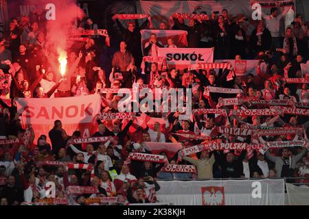 Cardiff, Royaume-Uni. 25th septembre 2022. Les supporters de Pologne lors du match A4 de l'UEFA Nations League Group entre le pays de Galles et la Pologne au Cardiff City Stadium, Cardiff, Royaume-Uni, 25th septembre 2022 (photo de Mike Jones/News Images) à Cardiff, Royaume-Uni, le 9/25/2022. (Photo par Mike Jones/News Images/Sipa USA) crédit: SIPA USA/Alay Live News Banque D'Images