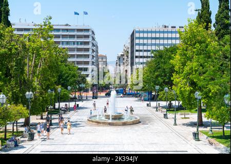 Place Syntagma dans le centre d'Athènes, Grèce Banque D'Images